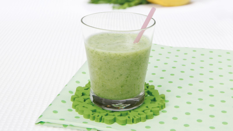 葉っぱ野菜のスムージー 天使のララとカンタンおいしいレシピ